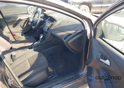 2015 Ford Focus Se z USA, uszkodzony, nr VIN 1FADP3F24FL273026